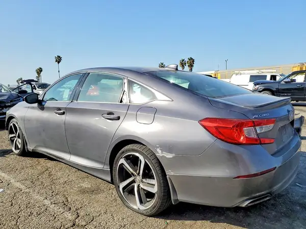 1HGCV2F32JA027919 2018 HONDA ACCORD - Image 2