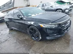 1HGCV2F32JA029279 2018 HONDA ACCORD