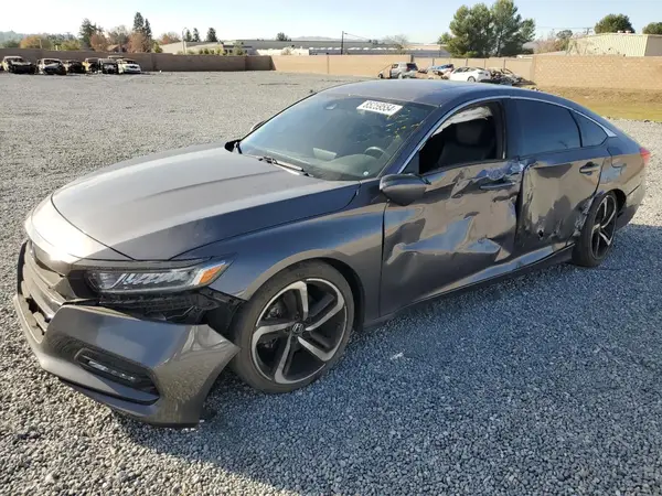 1HGCV2F32JA031369 2018 HONDA ACCORD - Image 1