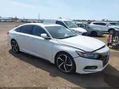 1HGCV2F32JA036250 2018 HONDA ACCORD