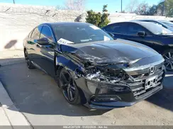1HGCV2F32JA037446 2018 HONDA ACCORD