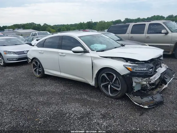 1HGCV2F32JA038807 2018 HONDA ACCORD - Image 1