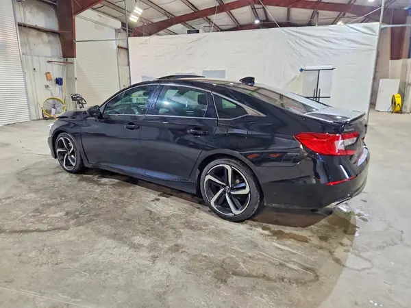 1HGCV2F32JA048124 2018 HONDA ACCORD - Image 2