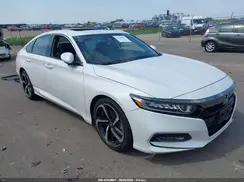 1HGCV2F32JA052691 2018 HONDA ACCORD