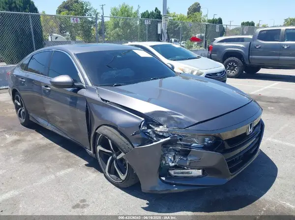 1HGCV2F32KA015416 2019 HONDA ACCORD - Image 1