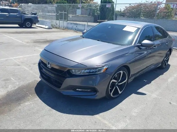 1HGCV2F32KA015416 2019 HONDA ACCORD - Image 2