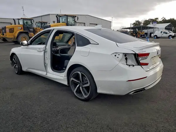 1HGCV2F32KA025993 2019 HONDA ACCORD - Image 2