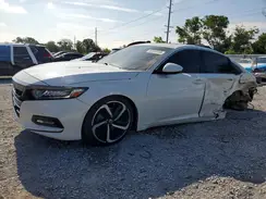 1HGCV2F32KA032040 2019 HONDA ACCORD