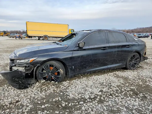 1HGCV2F33JA000244 2018 HONDA ACCORD - Image 1