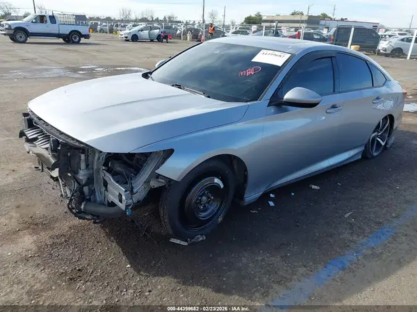 1HGCV2F33JA009249 2018 HONDA ACCORD - Image 2