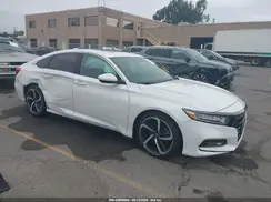 1HGCV2F33JA014399 2018 HONDA ACCORD