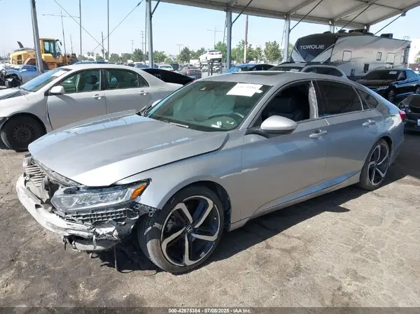 1HGCV2F33JA017285 2018 HONDA ACCORD - Image 2