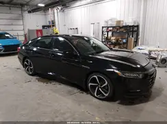 1HGCV2F33JA021711 2018 HONDA ACCORD