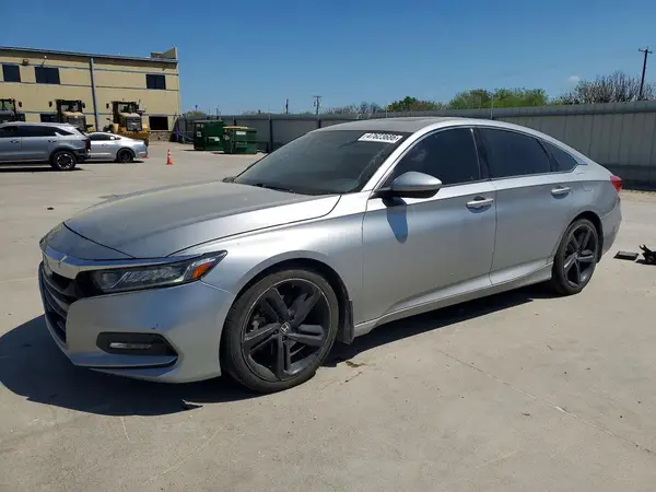 1HGCV2F33JA024933 2018 HONDA ACCORD - Image 1