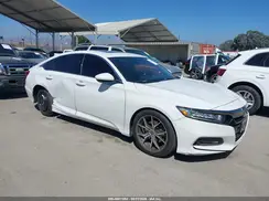 1HGCV2F33JA030506 2018 HONDA ACCORD