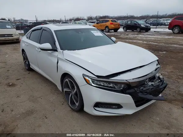 1HGCV2F33JA039450 2018 HONDA ACCORD - Image 1