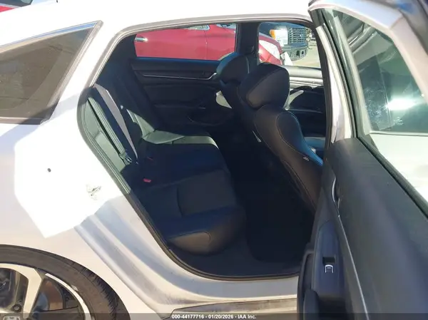 1HGCV2F33JA045975 2018 HONDA ACCORD - Image 8