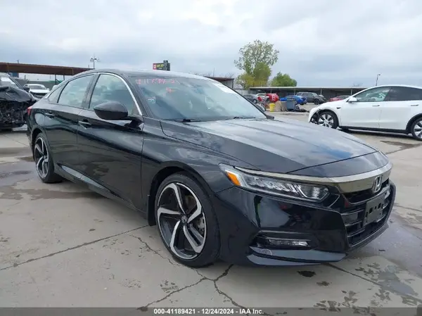 1HGCV2F33JA046379 2018 HONDA ACCORD - Image 1