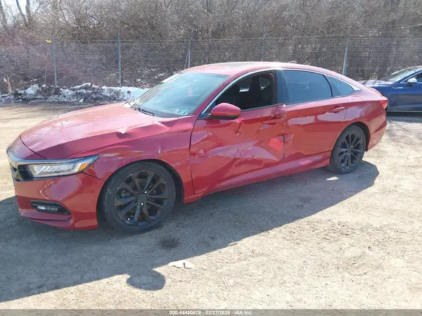 1HGCV2F33JA048357 2018 HONDA ACCORD - Image 2