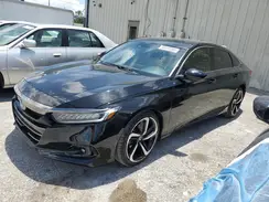 1HGCV2F33JA050559 2018 HONDA ACCORD
