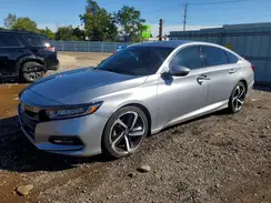 1HGCV2F33JA052084 2018 HONDA ACCORD
