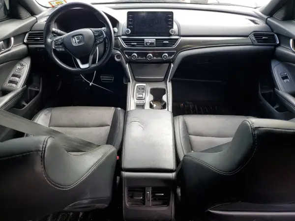 1HGCV2F33JA052697 2018 HONDA ACCORD - Image 8