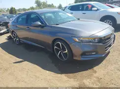 1HGCV2F33JA052750 2018 HONDA ACCORD
