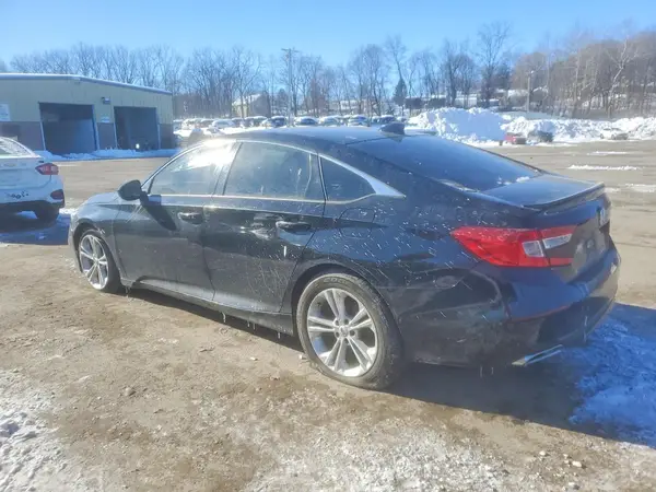 1HGCV2F33KA001007 2019 HONDA ACCORD - Image 2