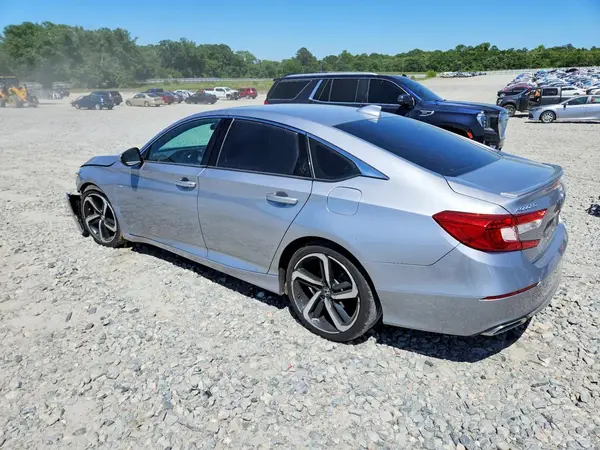 1HGCV2F33KA012735 2019 HONDA ACCORD - Image 2