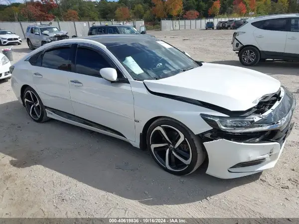 1HGCV2F33KA014582 2019 HONDA ACCORD - Image 1