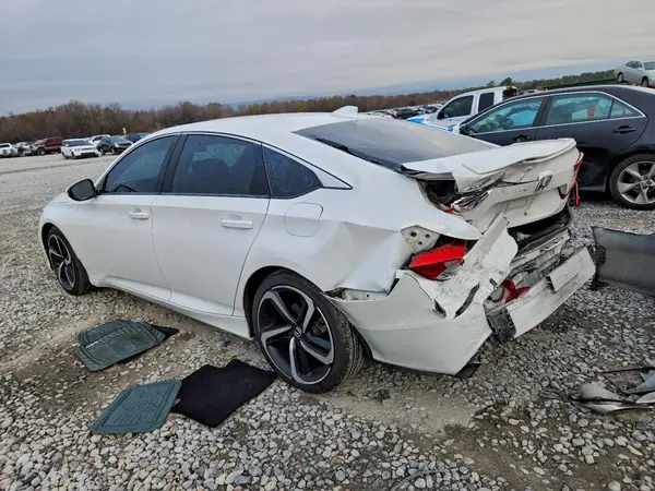 1HGCV2F33KA015120 2019 HONDA ACCORD - Image 2