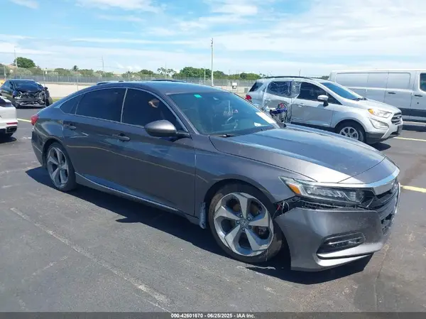 1HGCV2F33KA015408 2019 HONDA ACCORD - Image 1