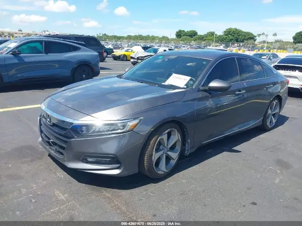 1HGCV2F33KA015408 2019 HONDA ACCORD - Image 2