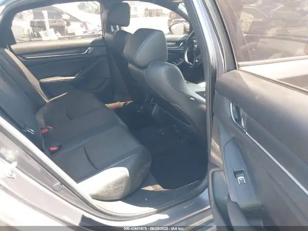 1HGCV2F33KA015408 2019 HONDA ACCORD - Image 8