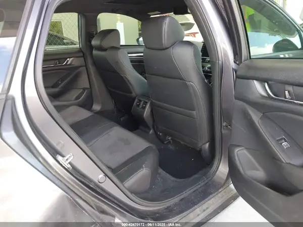 1HGCV2F33KA015456 2019 HONDA ACCORD - Image 8