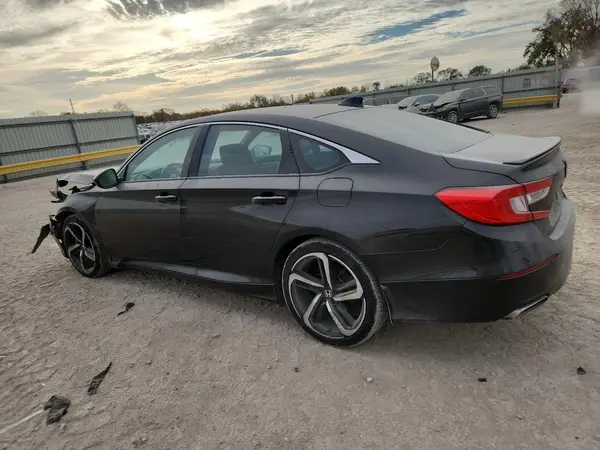 1HGCV2F33KA020415 2019 HONDA ACCORD - Image 2