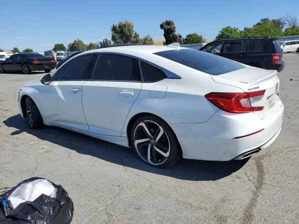 1HGCV2F33KA023976 2019 HONDA ACCORD - Image 2