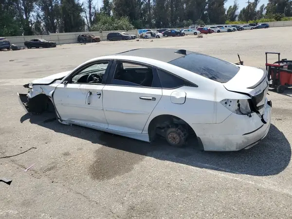 1HGCV2F33LA022585 2020 HONDA ACCORD - Image 2