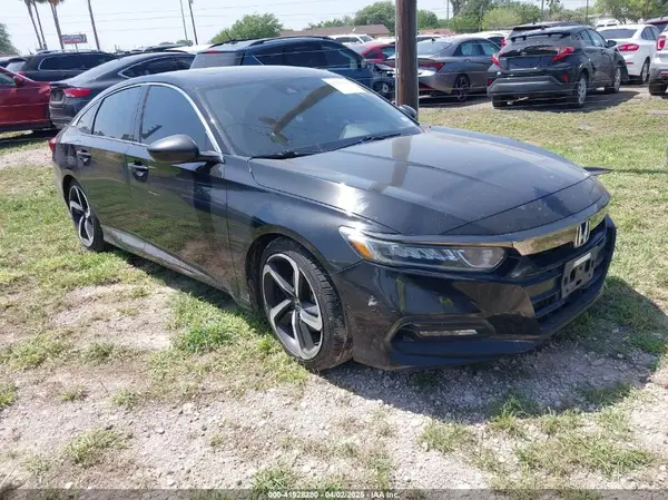 1HGCV2F34JA002066 2018 HONDA ACCORD - Image 1