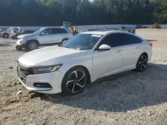 1HGCV2F34JA002861 2018 HONDA ACCORD