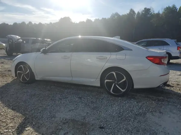 1HGCV2F34JA002861 2018 HONDA ACCORD - Image 2