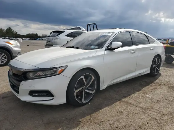 1HGCV2F34JA015190 2018 HONDA ACCORD - Image 1