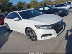 1HGCV2F34JA016257 2018 HONDA ACCORD