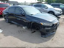 1HGCV2F34JA029140 2018 HONDA ACCORD