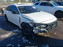 1HGCV2F34JA032359 2018 HONDA ACCORD