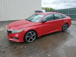 1HGCV2F34JA043829 2018 HONDA ACCORD