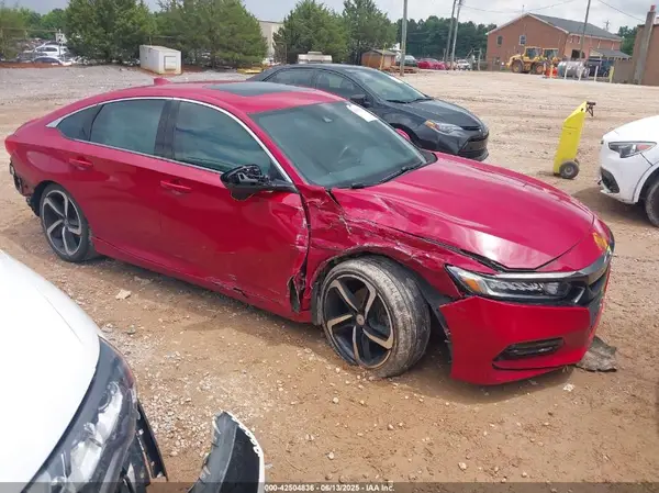 1HGCV2F34JA046102 2018 HONDA ACCORD - Image 1