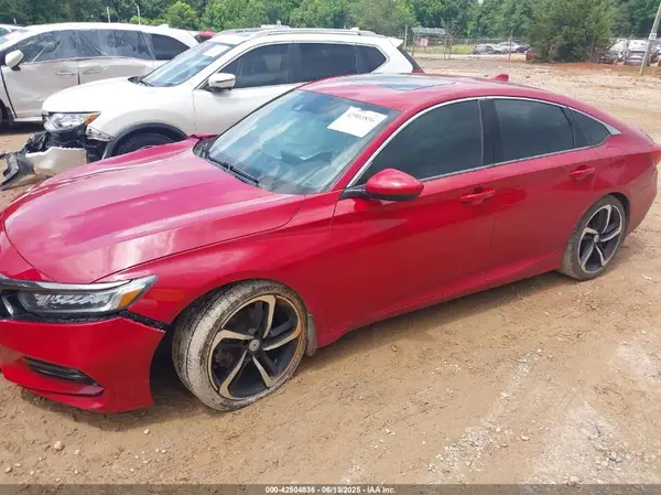 1HGCV2F34JA046102 2018 HONDA ACCORD - Image 2