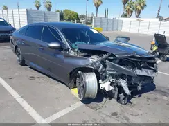 1HGCV2F34JA054426 2018 HONDA ACCORD