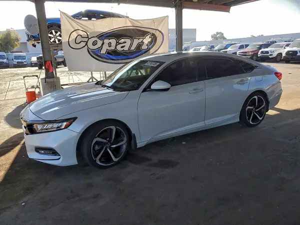 1HGCV2F34KA015157 2019 HONDA ACCORD - Image 1